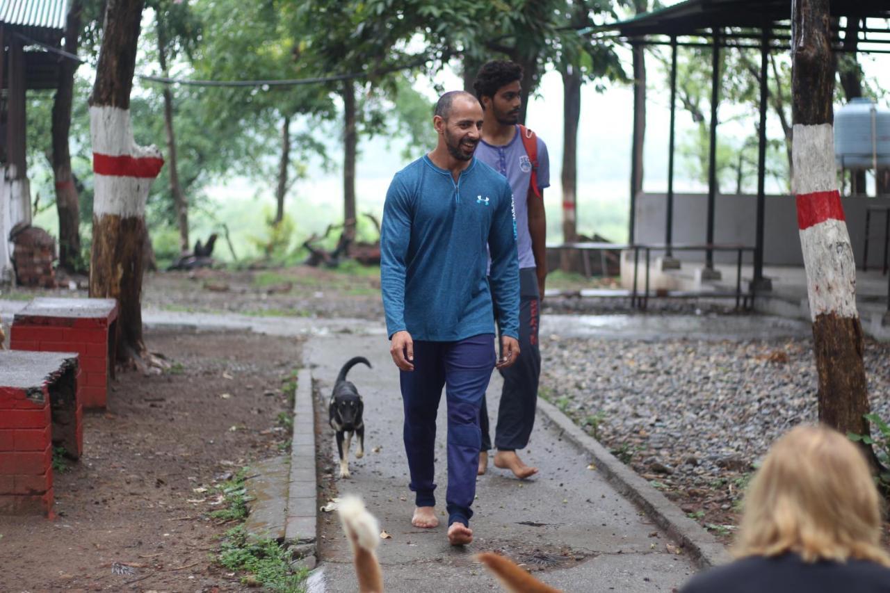 Sun N Soil Backpacker Hostel Lachhiwala Экстерьер фото